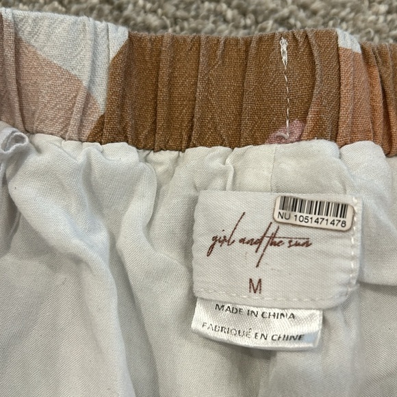 GIRL & THE SUN Women's Skyla Floral Shorts Size M In Neutral - Picture 6 of 10